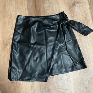 Wilfred leather skirt